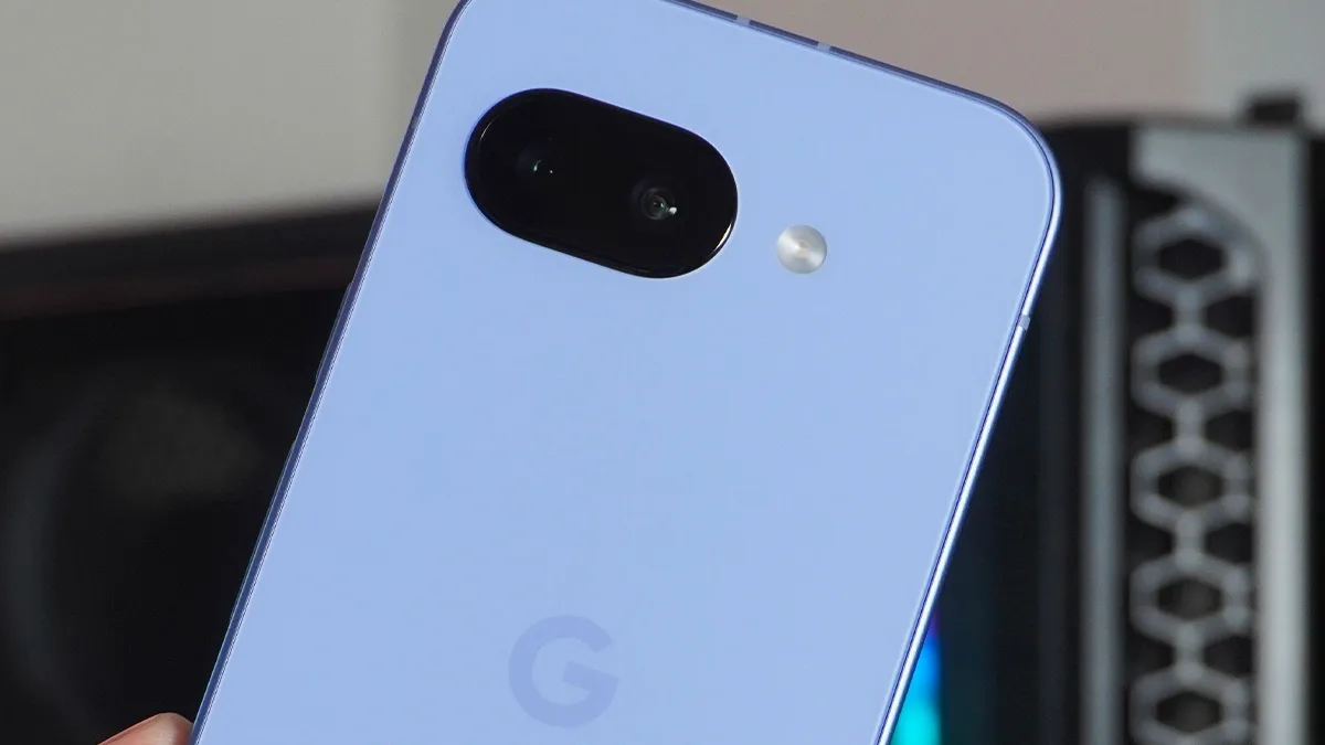 Google Pixel 9a je skvělý telefon, některá rozhodnutí jsou ale zvláštní (první dojmy)