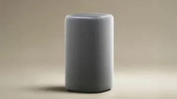 Xiaomi Smart Speaker na světle hnědém pozadí
