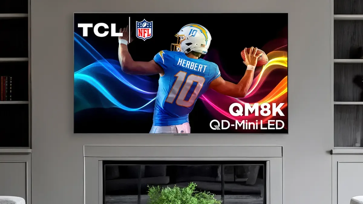 Vlajkové televize TCL QM8K přináší až 5 000nitový jas, vysokou frekvenci pro hraní a Google TV