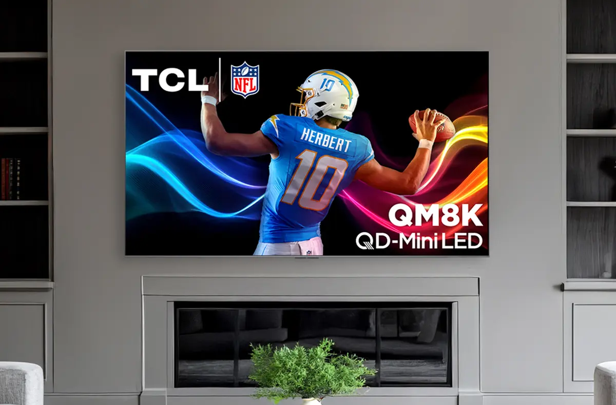 TCL QM8K nfl v obyvaku