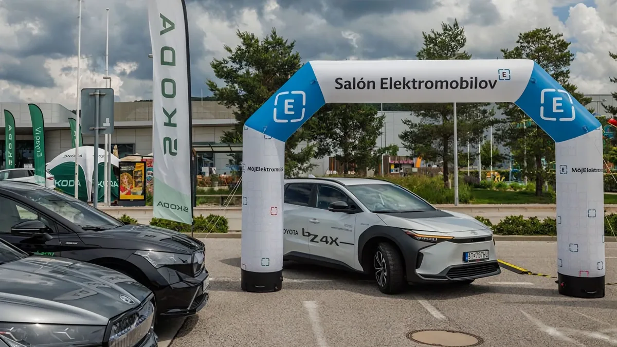 Praha se těší na Salón Elektromobilů 2025: Nákupní centrum Galerie Harfa hostí první výstavu elektromobilů
