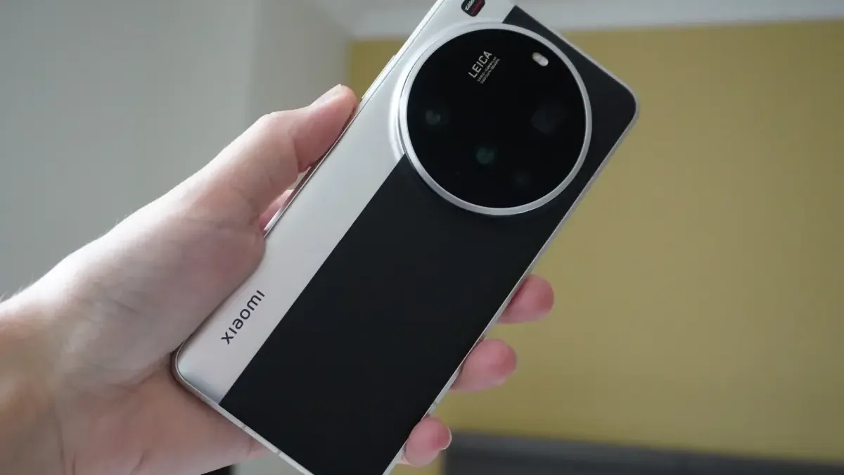 K telefonu robotický vysavač zdarma. Xiaomi rozjelo akci plnou slev