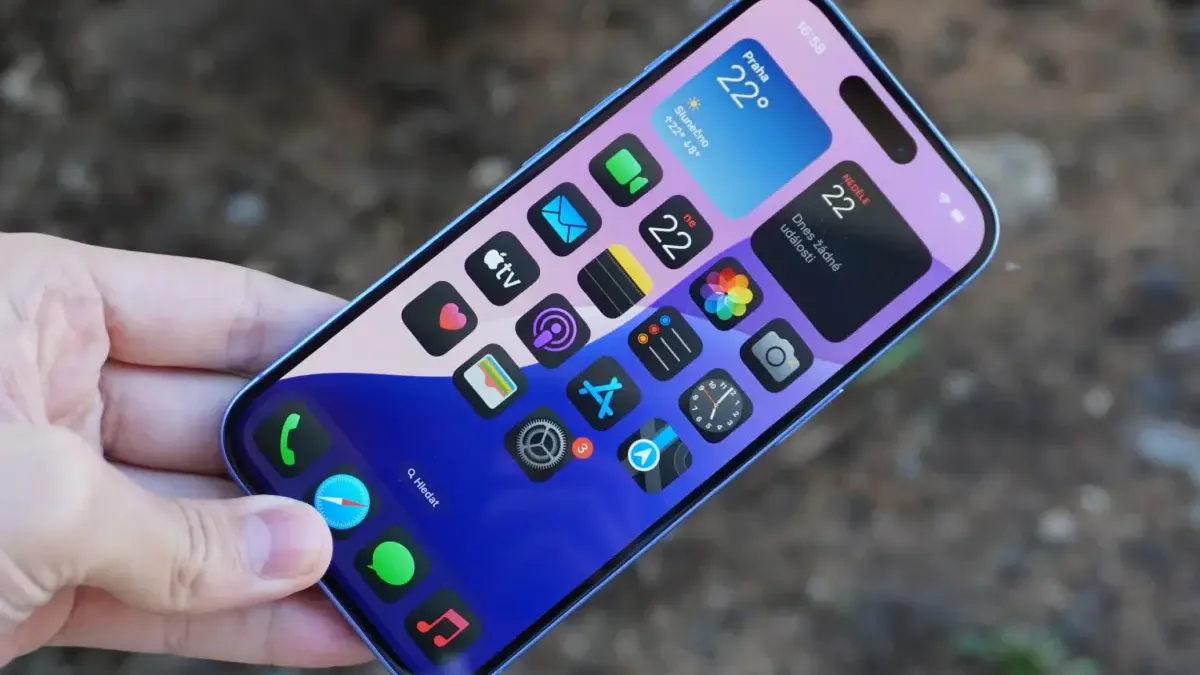 Apple představil spoustu novinek a hned čelí posměchu. Znovu si z něho utahuje Samsung