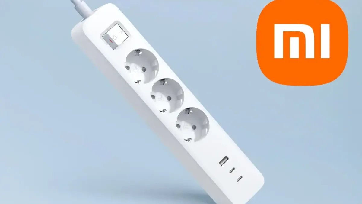 Nová prodlužovačka Xiaomi má tři kromě zásuvek trojici USB portů. Časem může přijít i k nám