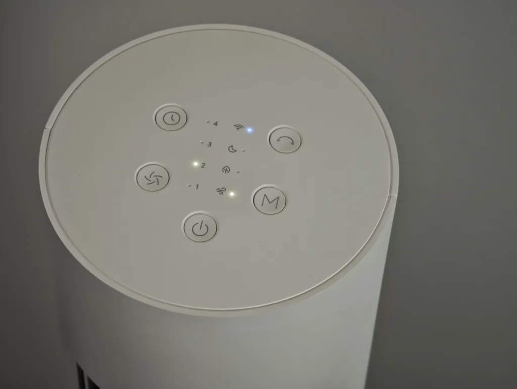 Xiaomi Smart Tower Fan 2 EU horni strana a tlacitka