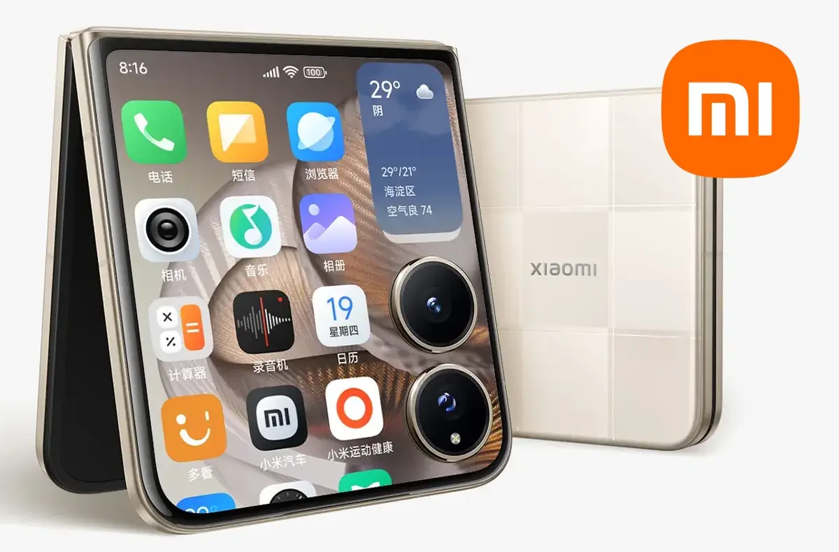 xiaomi mix flip 2 zadni displej a slozeny kus se zlatymi zady xiaomi logo