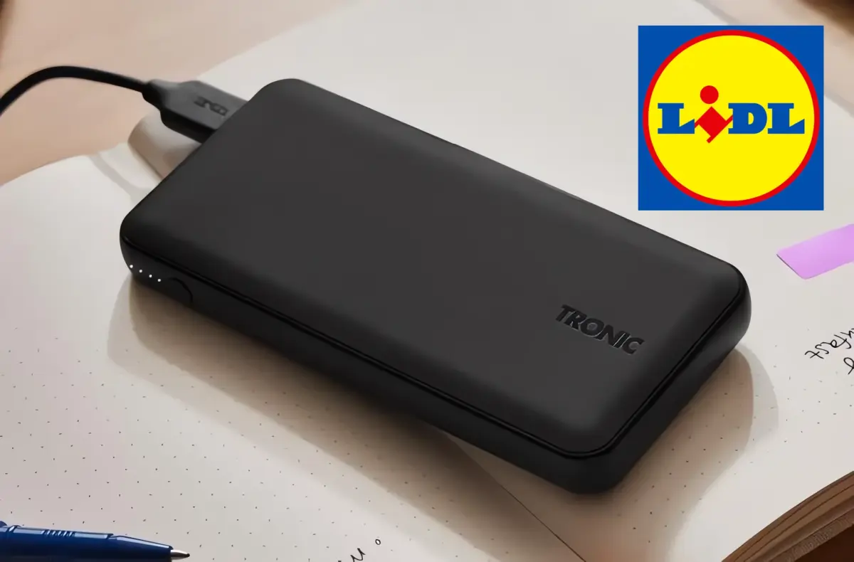 lidl powerbanka tronic cerna na stole 10000 lidl logo