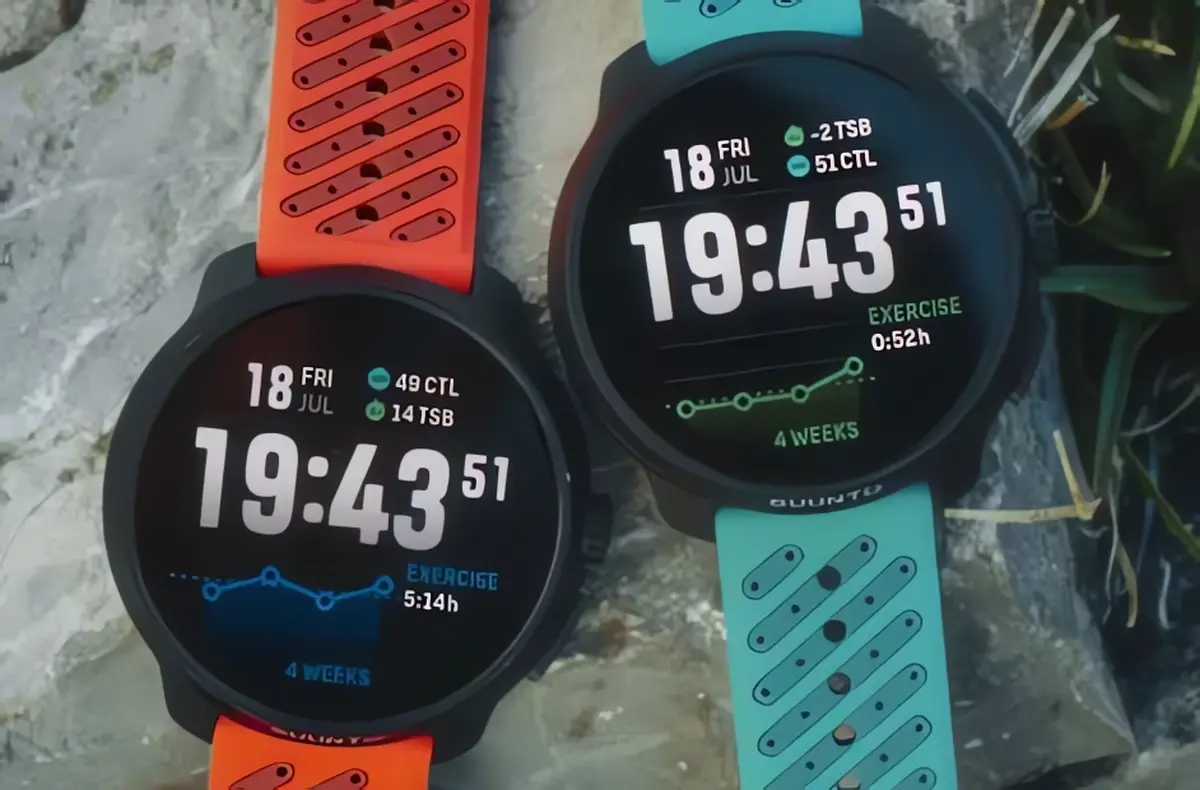 suunto race 2 oranzova modra na kamenech