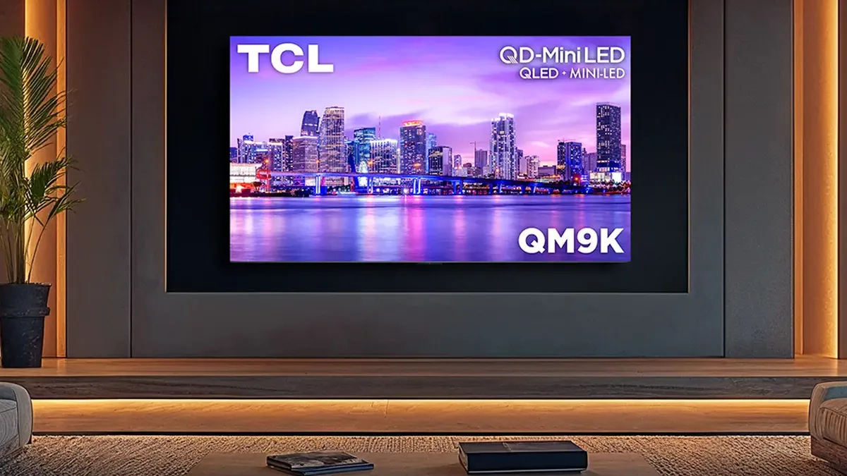 TCL QM9K jsou první televize s Google Gemini a senzorem přítomnosti. Nabídnou i špičkový obraz