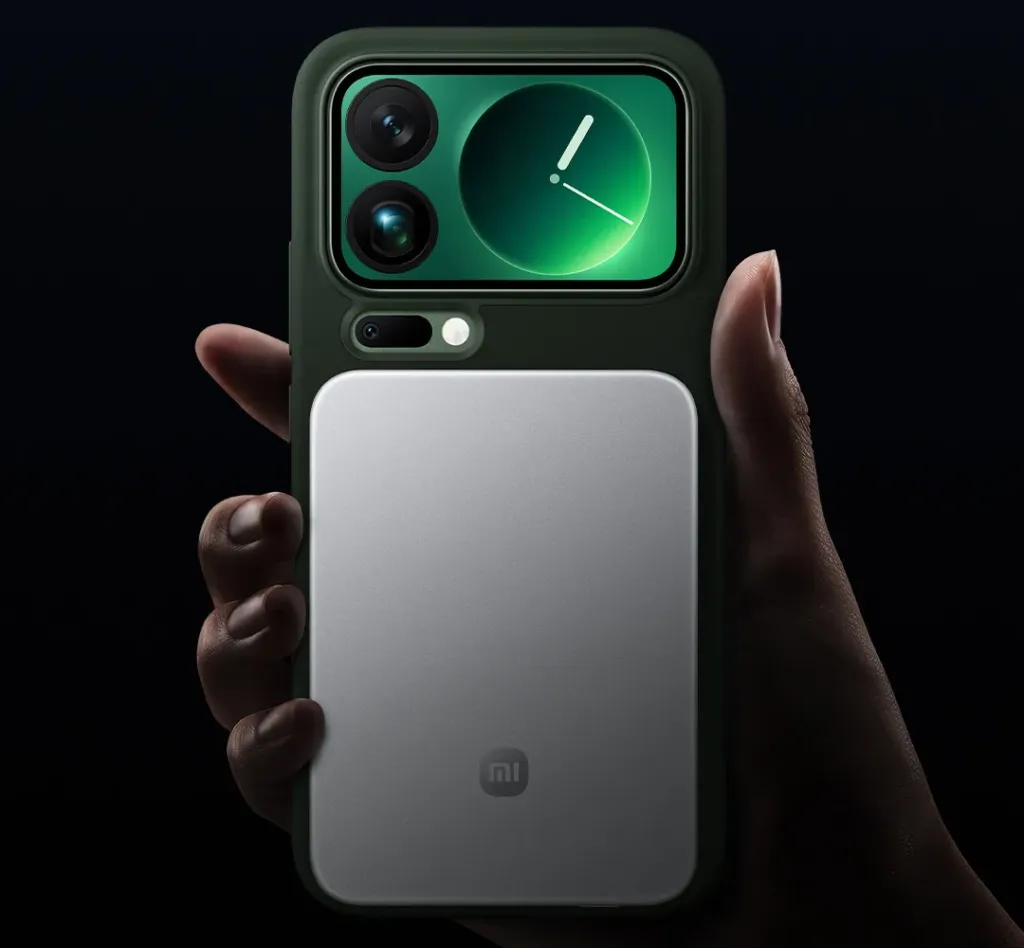 Xiaomi Power Bank Magnetic Ultra Thin 5000 15W na zadech Xiaomi 17 Pro