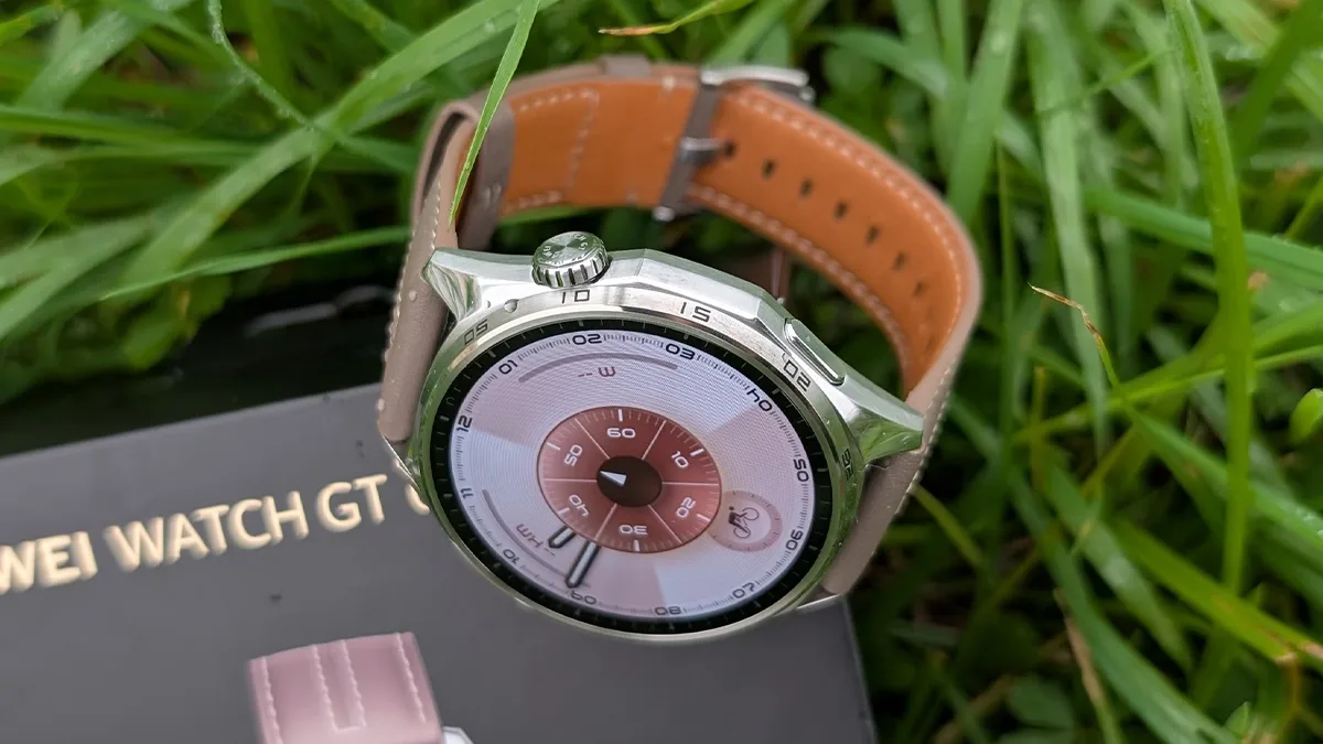 Huawei Watch GT 6 lákají na šílenou výdrž a přesné měření (první dojmy)