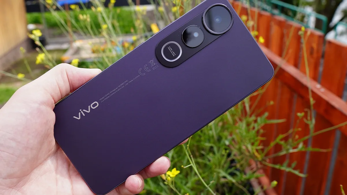Vivo V50 Lite recenze: Chcete zapomenout na nabíjení? Tohle je telefon pro vás