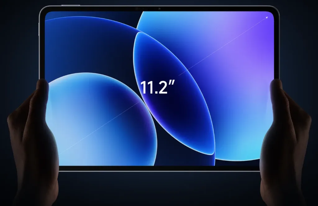 xiaomi pad 8 pro displej v rukou