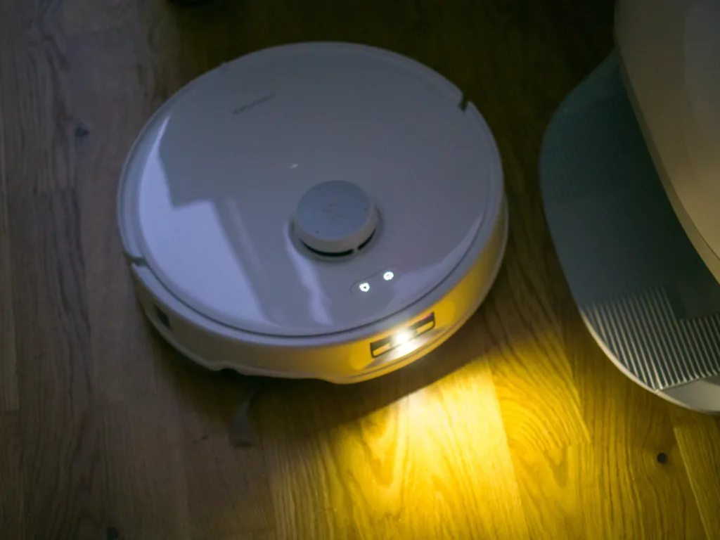 Roborock Qrevo Curv přísvit