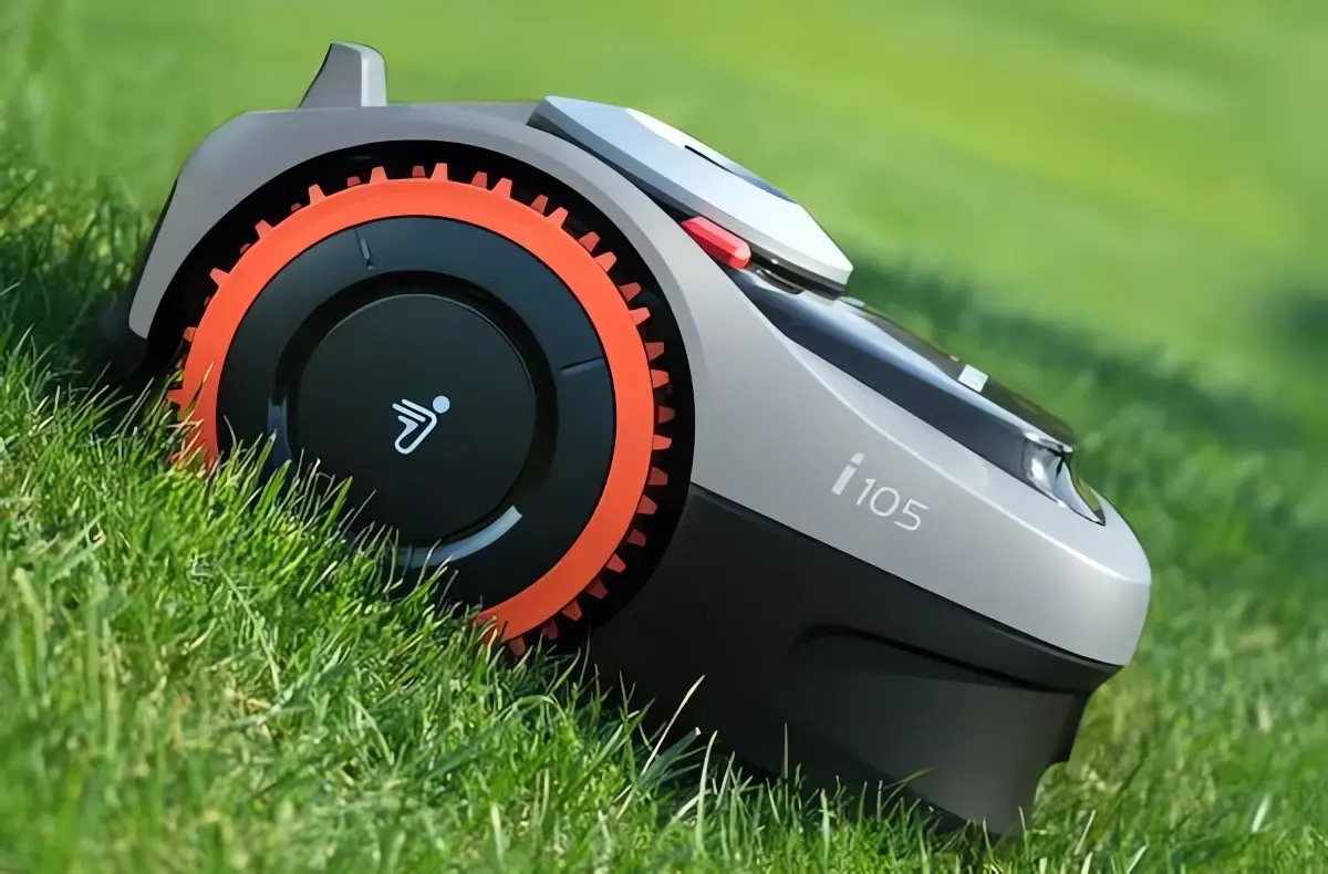 Segway Navimow i 105E RTK sekacka na kopci