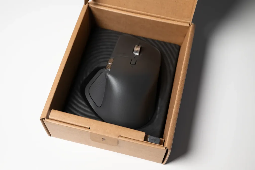 Logitech MX Master 4, balení