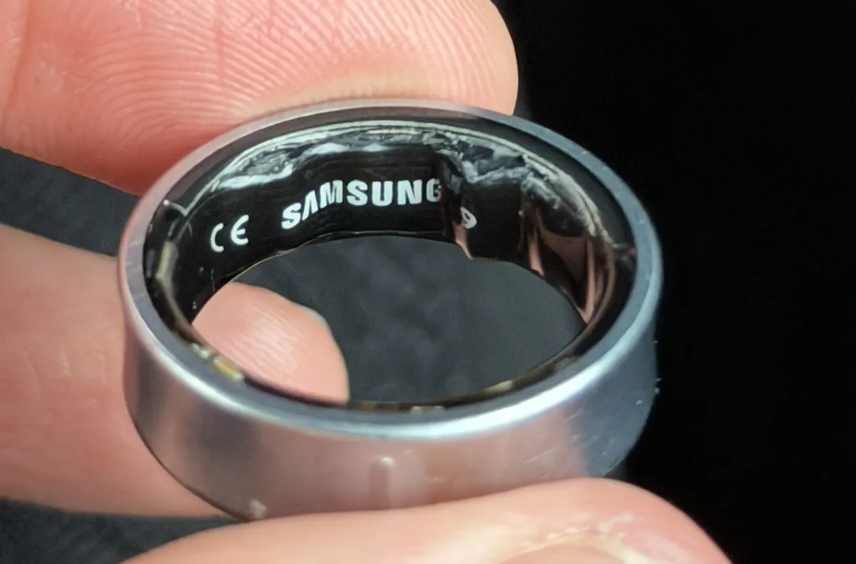 Samsung Galaxy Ring, nafouknutá baterie