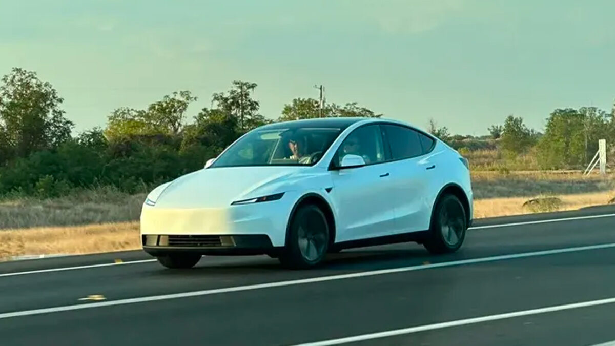 Tajný prototyp Tesly viděn v Austinu! Tohle je auto, které Musk nechtěl ukázat