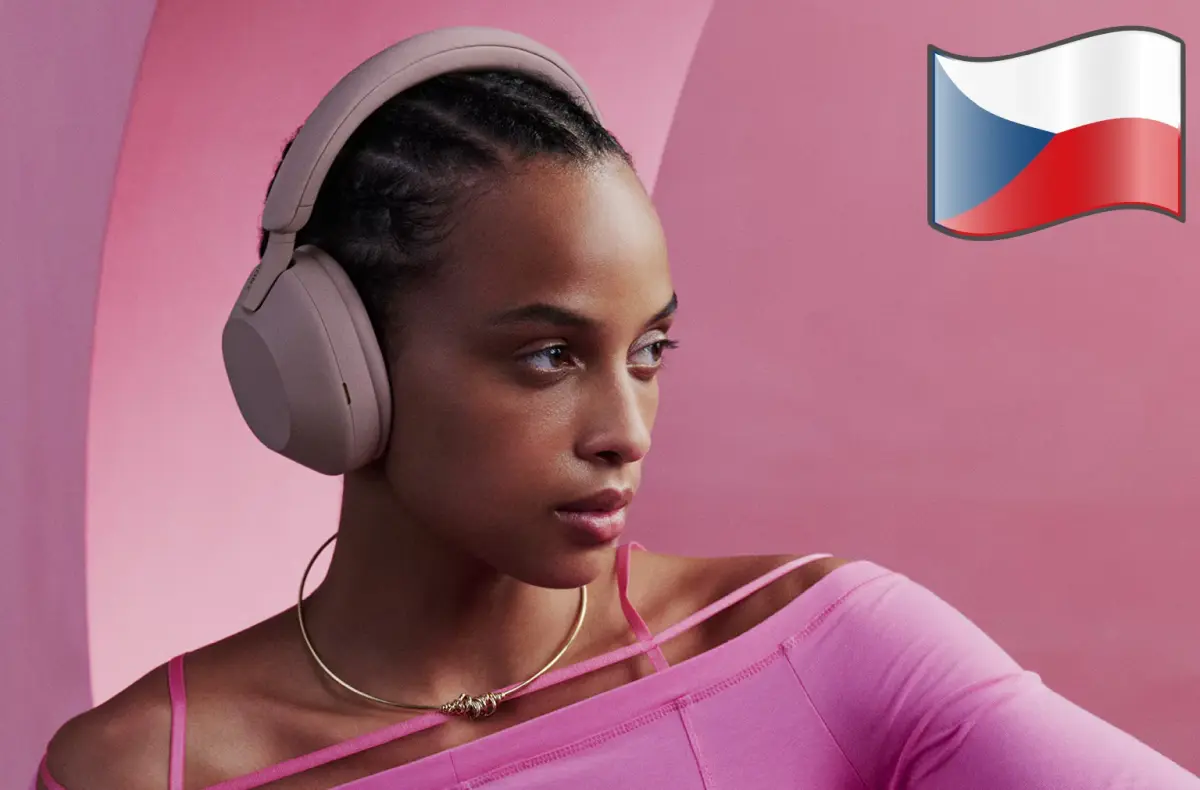 Sony Noise Cancelling WH 1000XM5 ruzova na hlave zeny