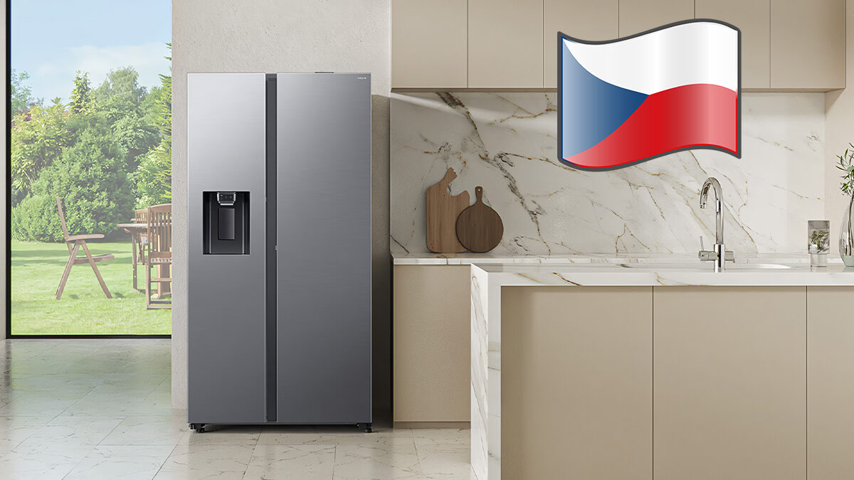 Tahle chytrá lednice Samsung hodně zlevnila! Chlubí se AI a propojíte ji s mobilem