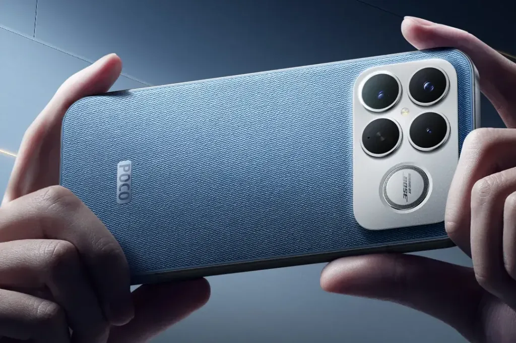 poco f8 ultra dzinova zadni strana v ruce