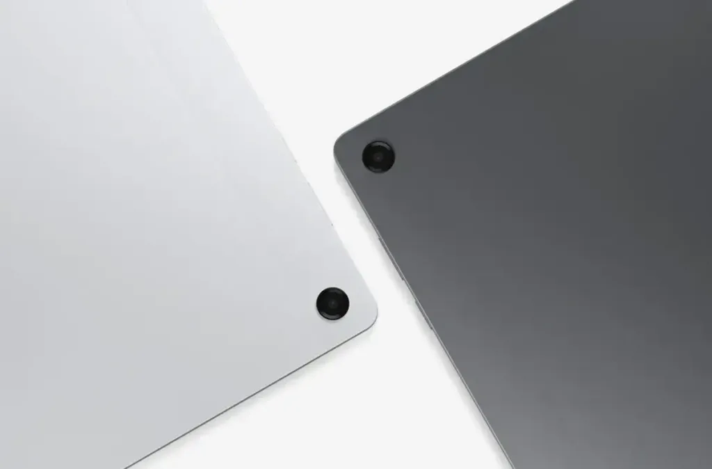 samsung galaxy tab a11 plus zadni strana stribrna seda