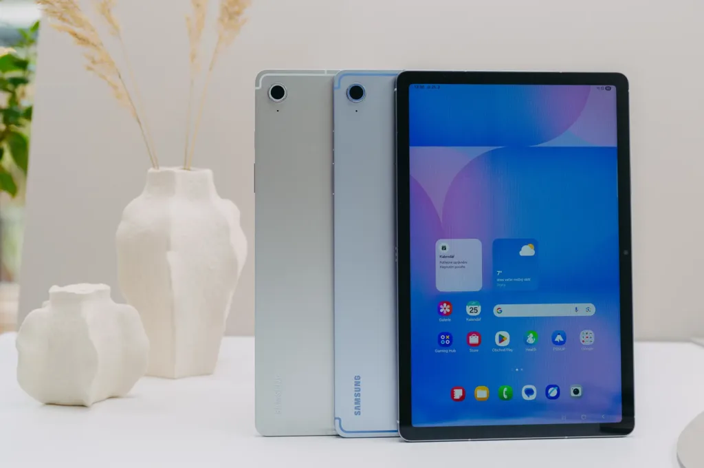 samsung galaxy tab s10 fe displej zepredu oficialni fotografie