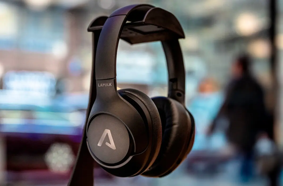 LAMAX NoiseComfort2 ANC na drzaku