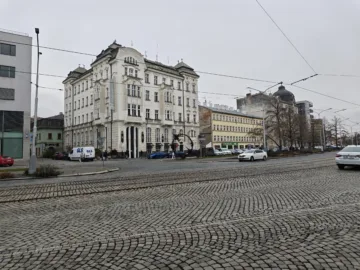 poco f8 pro fotografie ve dne 13