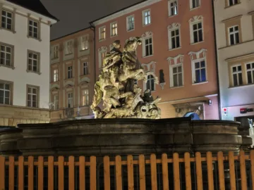 poco f8 pro nocni fotografie 13