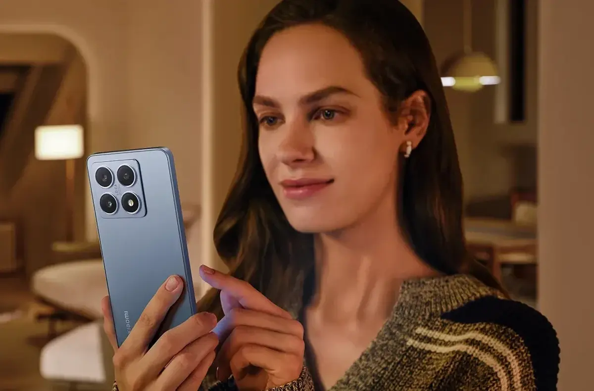 xiaomi 14t modra v ruce zeny