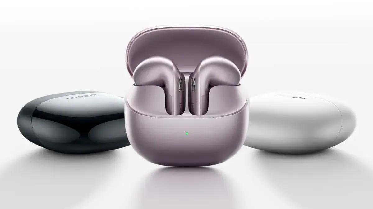 Xiaomi Buds 6 přináší bezztrátové audio, ladění Harman a praktické AI funkce. Cena uspokojí