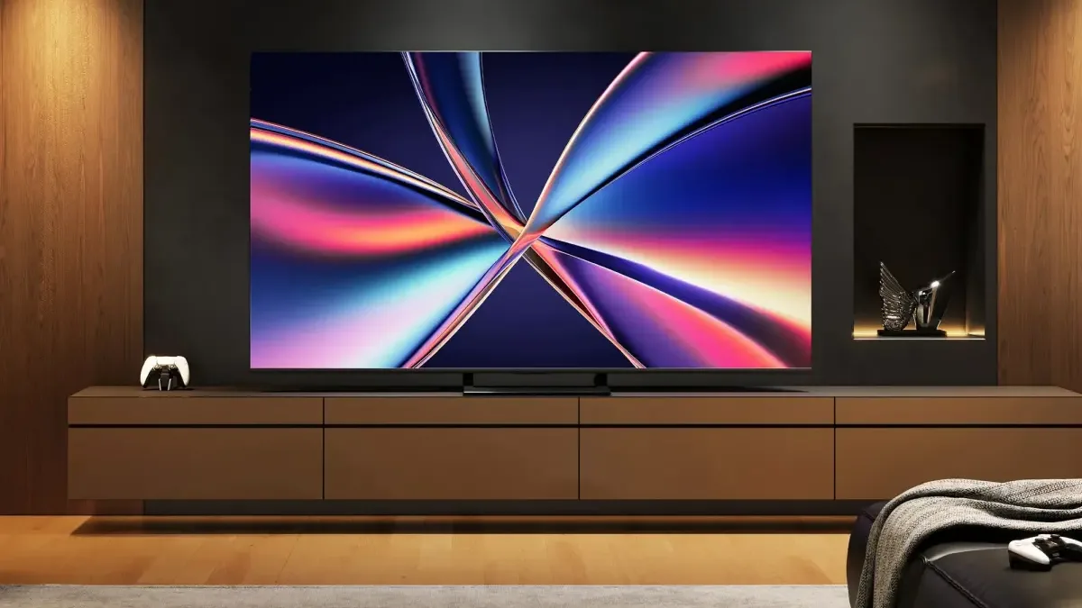 Tahle 55″ Mini LED TV Hisense zlevnila pod 12 tisíc. Má subwoofer a až 144Hz frekvenci