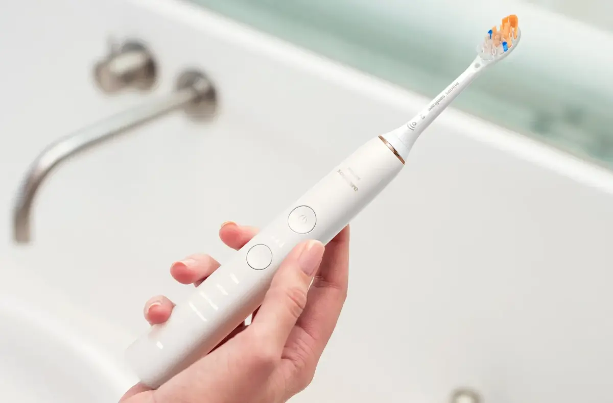 Philips Sonicare 9000 DiamondClean HX9911 23 v ruce