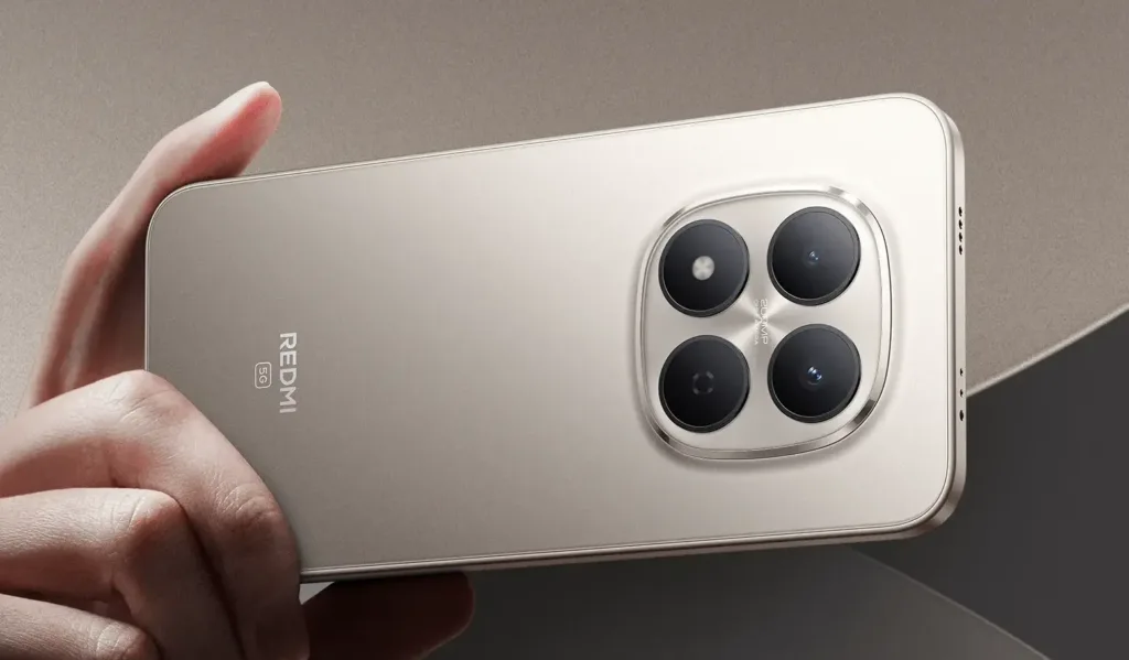 Redmi Note 15 Pro 5G titanium v ruce