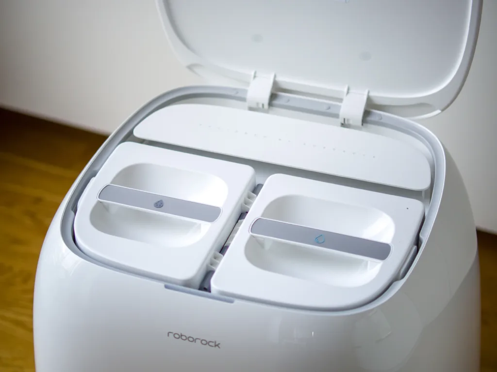 Roborock Qrevo Curv 2 Pro dokovací stanice