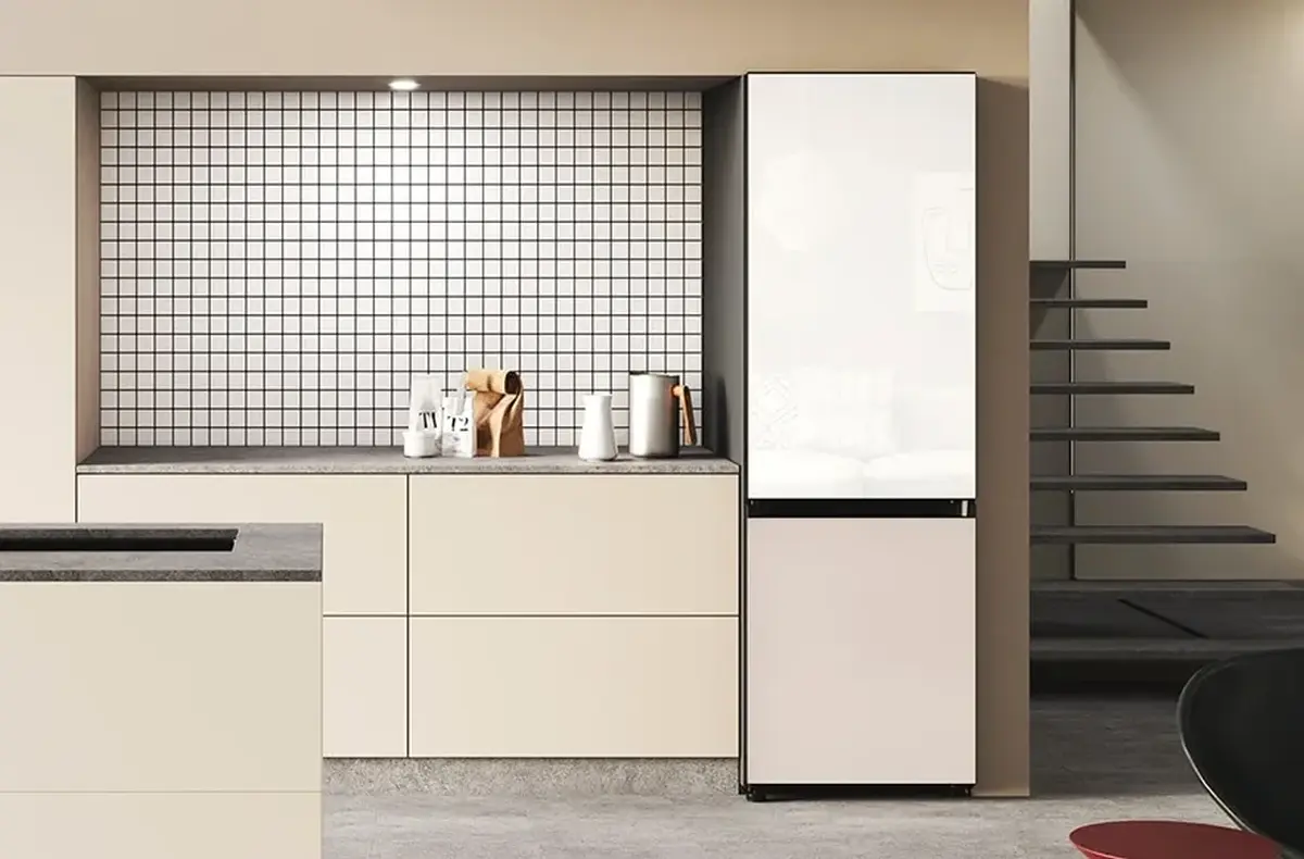 SAMSUNG RB38C7B6D12 EF v kuchyni