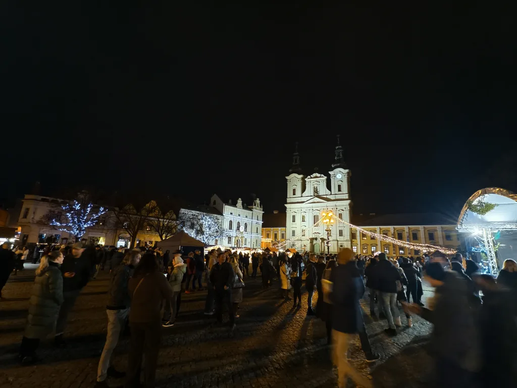 Vivo X300 Pro ultrasirokouhly noc 3