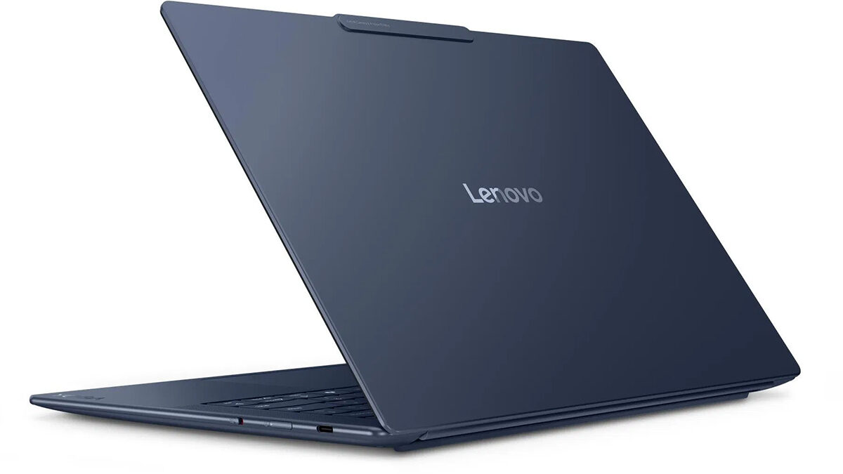 Je tohle nejvýhodnější notebook v Česku? Lenovo Yoga Slim 7 s nádherným OLED displejem rapidně zlevnilo
