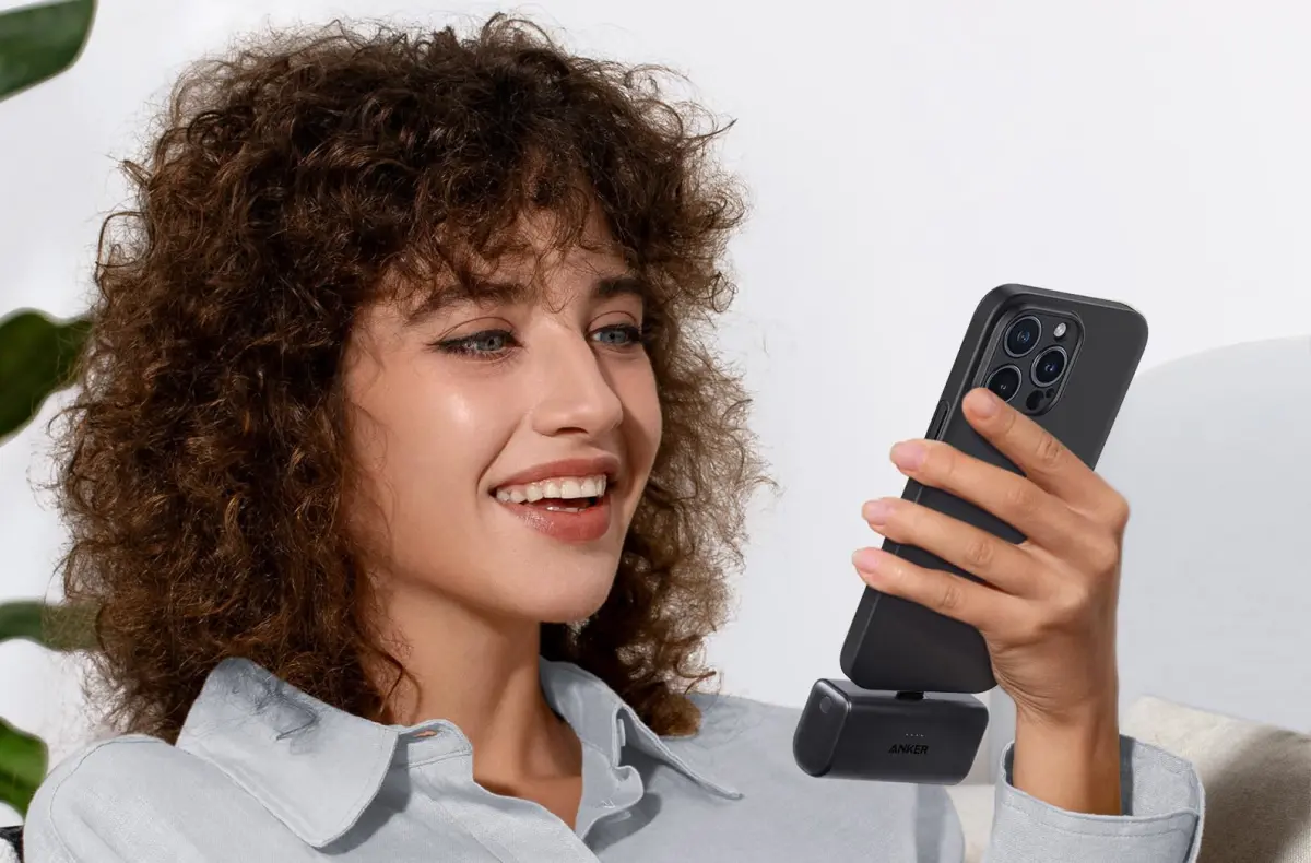 Anker Nano Power Bank 5000mAh v telefonu