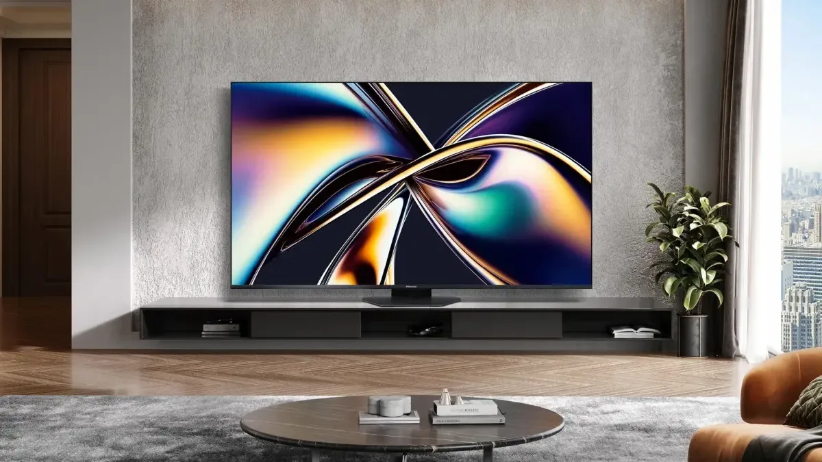 Chcete kvalitní 65″ Mini LED telku za super cenu? Tento model Hisense zlevnil o tisíce, má 100W audiosystém a až 165 Hz