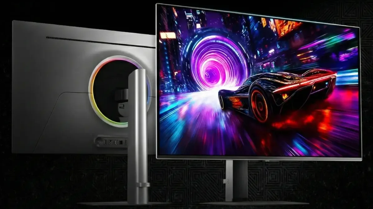 Špičkový OLED monitor Samsung na Alze zlevnil o tisíce. Má 32″ 4K panel s 240Hz frekvencí