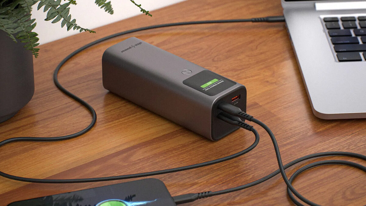 Nová powerbanka AlzaPower Vision už stihla zlevnit! Má kapacitu 27 600 mAh a umí až 140W nabíjení