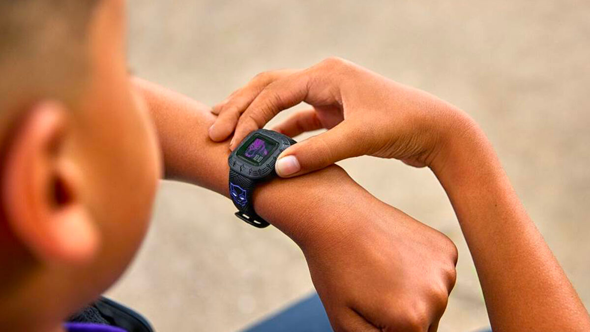 Dětské hodinky Garmin zlevnily pod 2 tisíce! Mají extrémně dlouhou výdrž