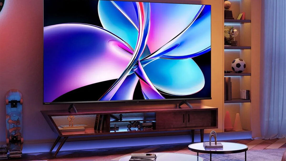 Masivní 98″ TV Hisense pod 30 tisíc? Tenhle model má 144 Hz a v Česku hodně zlevnil