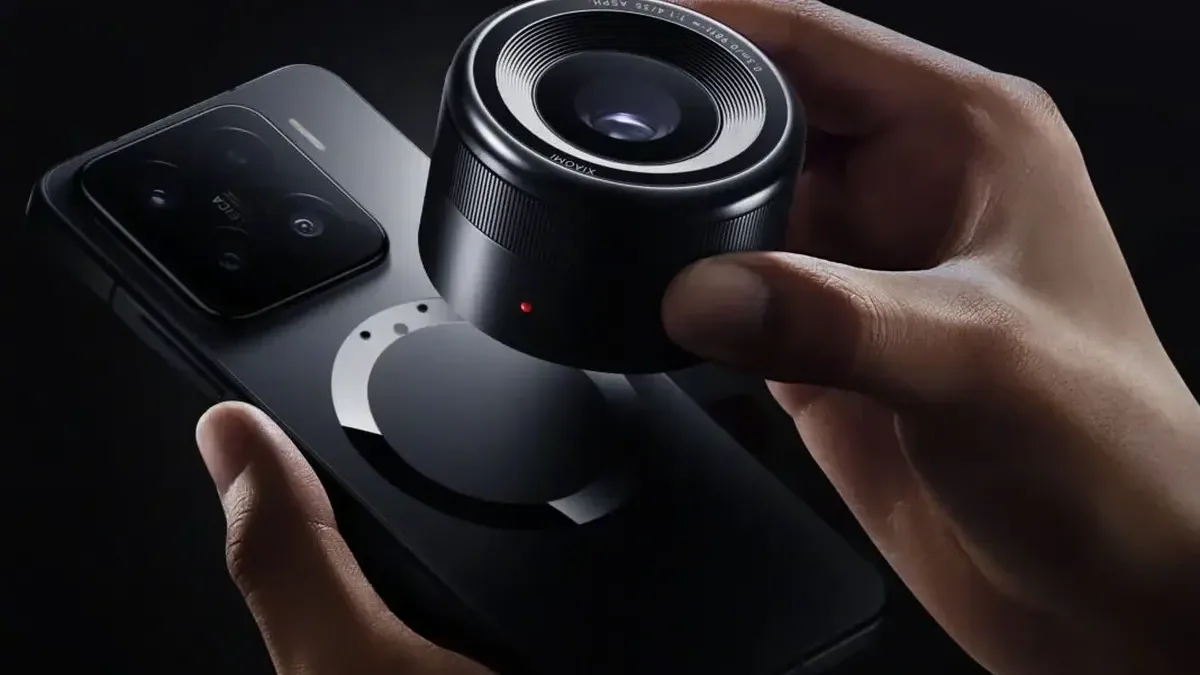 Xiaomi začalo vyrábět odnímatelný foťák. Na telefon si ho možná připevníte už letos