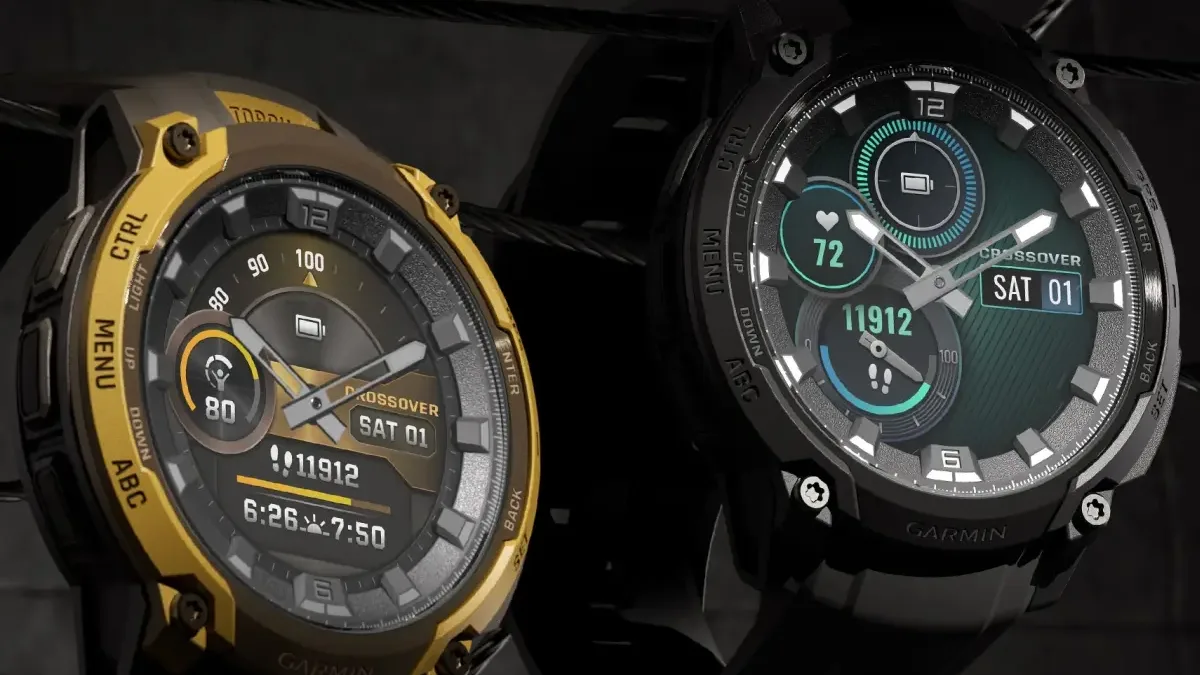 Garmin Instinct Crossover AMOLED jsou teď o 2,5 tisíce levnější. Mají analogové ručičky, safírové sklíčko a výdrž až 14 dní