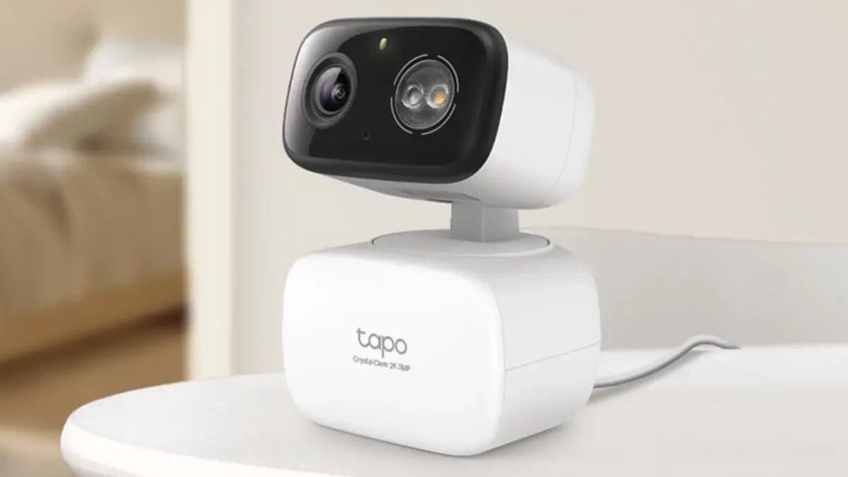 Tahle kamera TP-Link zlevnila na 879 Kč a hodí se dovnitř i ven. Zaujme chytrými funkcemi a točí ve 2K