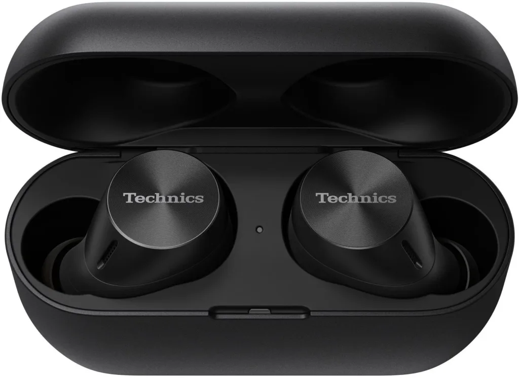 Technics EAH AZ60M2EK v krabicce render