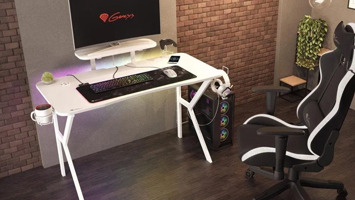 Zajímavá akce: Bílý herní stůl s RGB, USB hubem a bezdrátovým nabíjením zlevnil na 2 779 Kč!